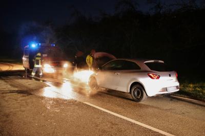 Berglen: Fahrzeugbrand auf der Landesstrasse 1140